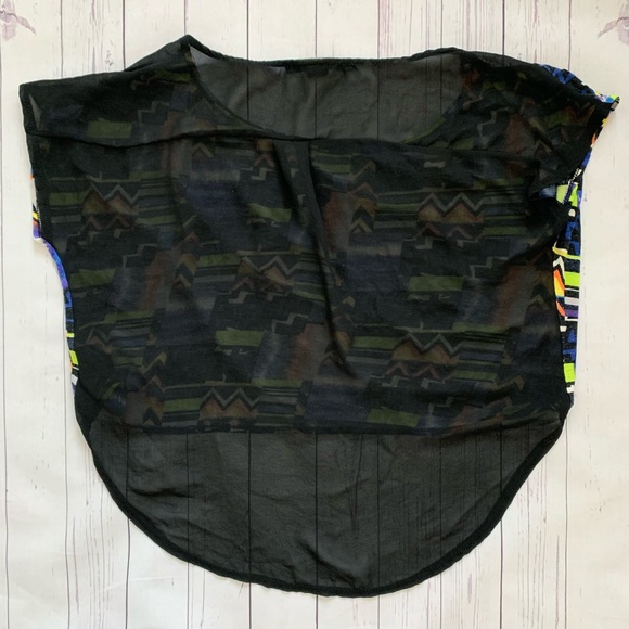 🌹 FOREVER 21 (M) Ethic Print High&Low Top - Picture 3 of 6